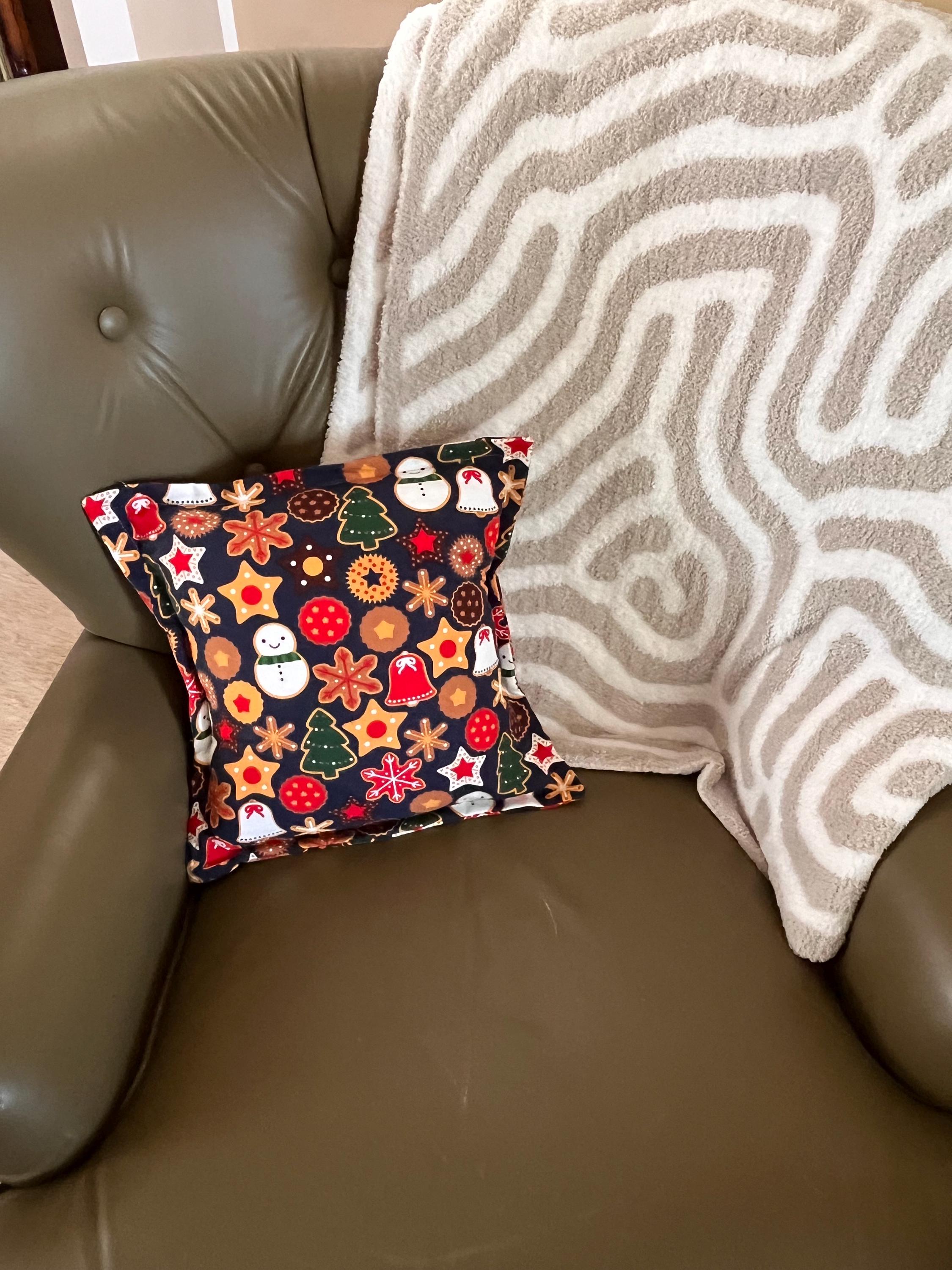 Christmas time throw pillow