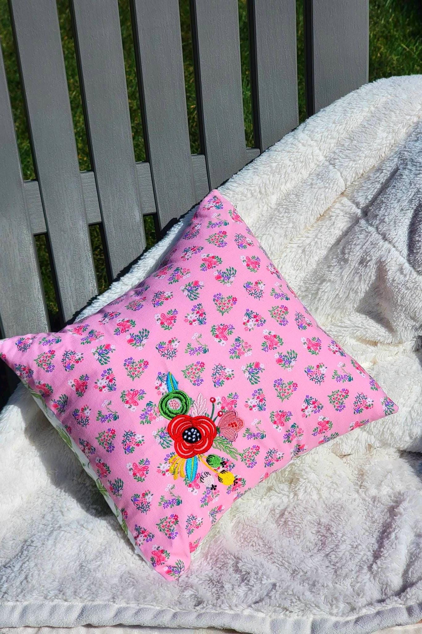 Handmade Flowers Throw Pillow: All Cotton